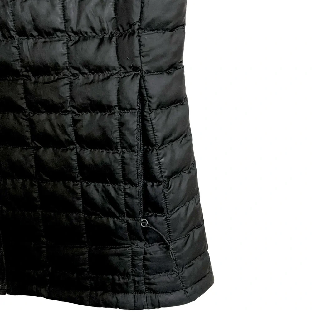 The North Face Thermoball Puffer Vest Womens M Black Quilted Outdoor Gorpcore - Picture 3 of 10